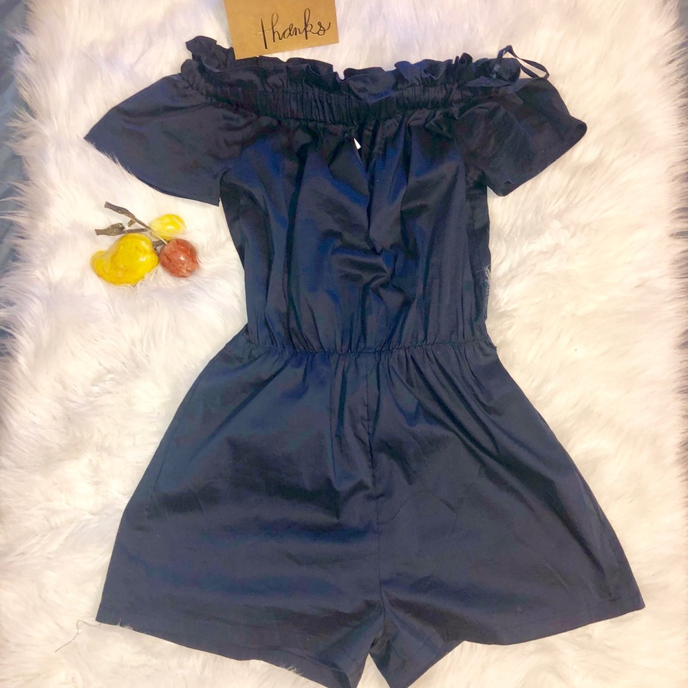 🔮 Love J. Off the shoulder Romper